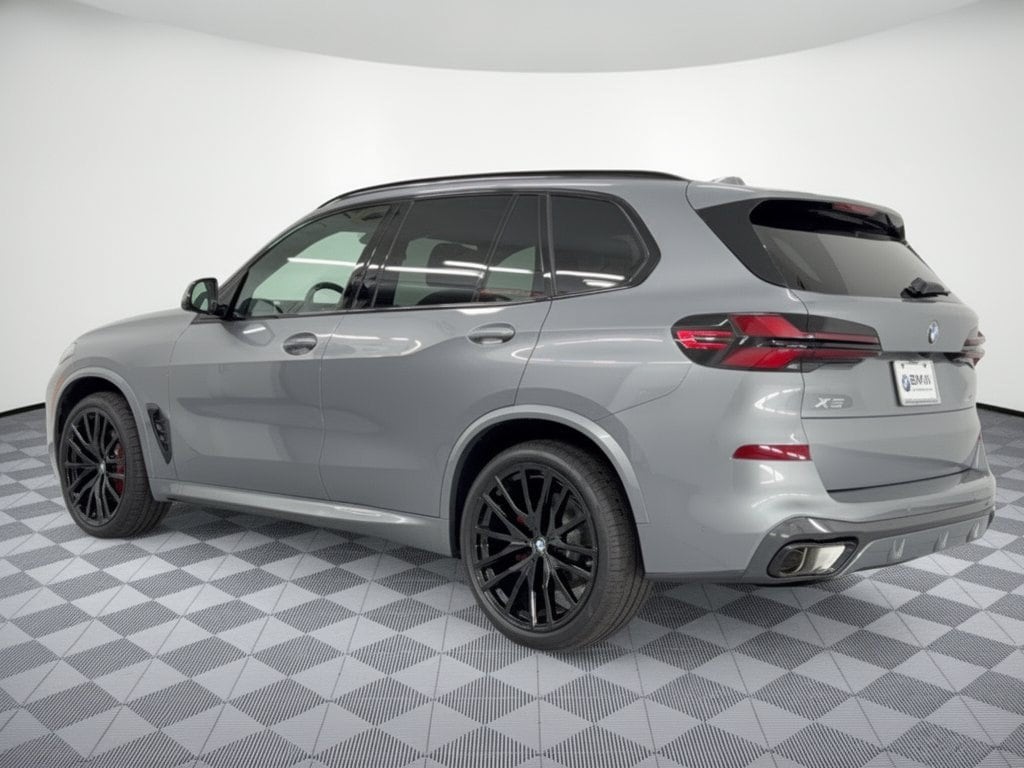 New 2026 BMW X5 sDrive40i SUV