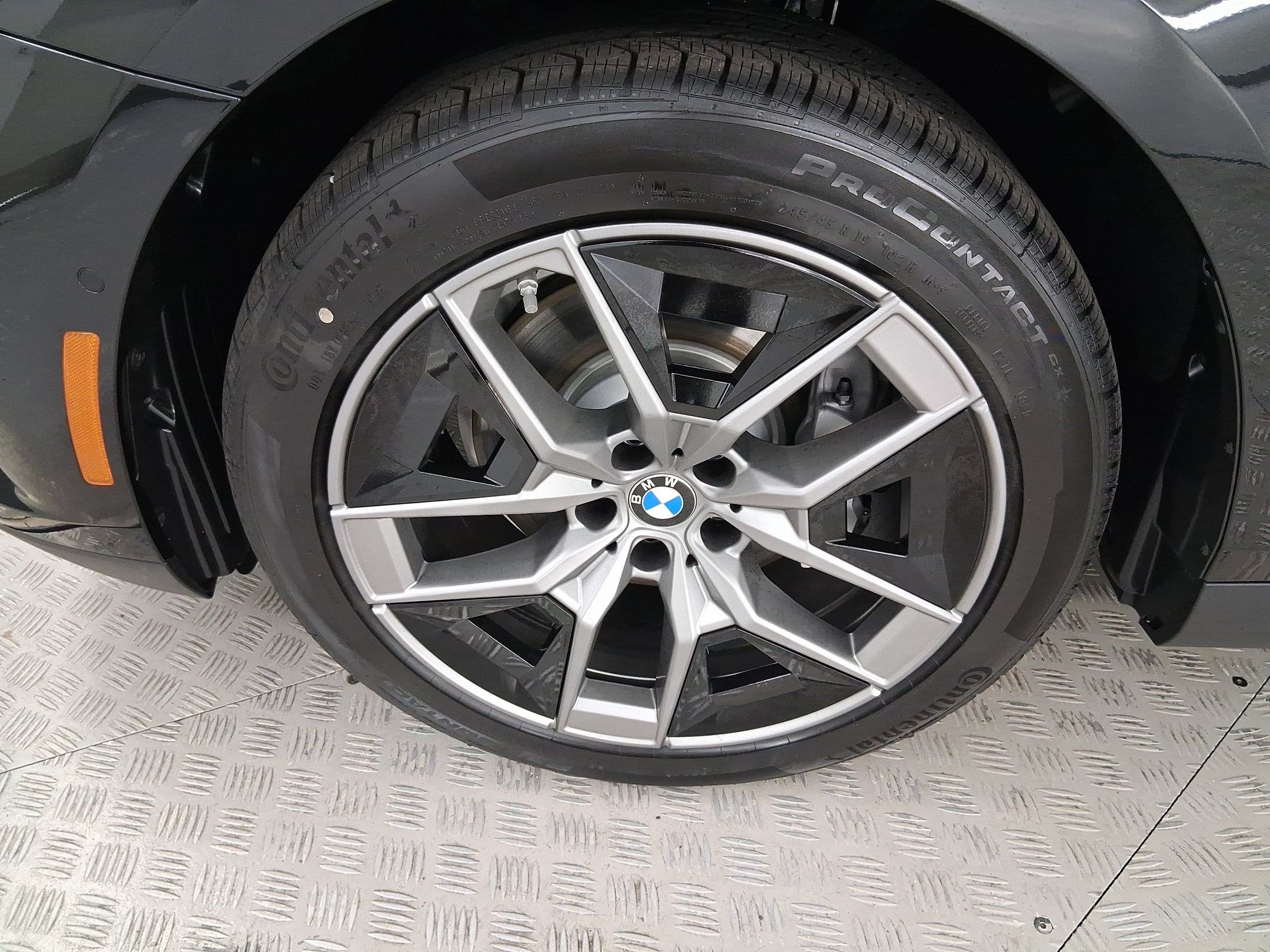 2026 BMW 5 Series 530i - Photo 11