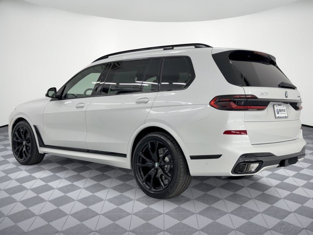 New 2027 BMW X7 xDrive40i SUV