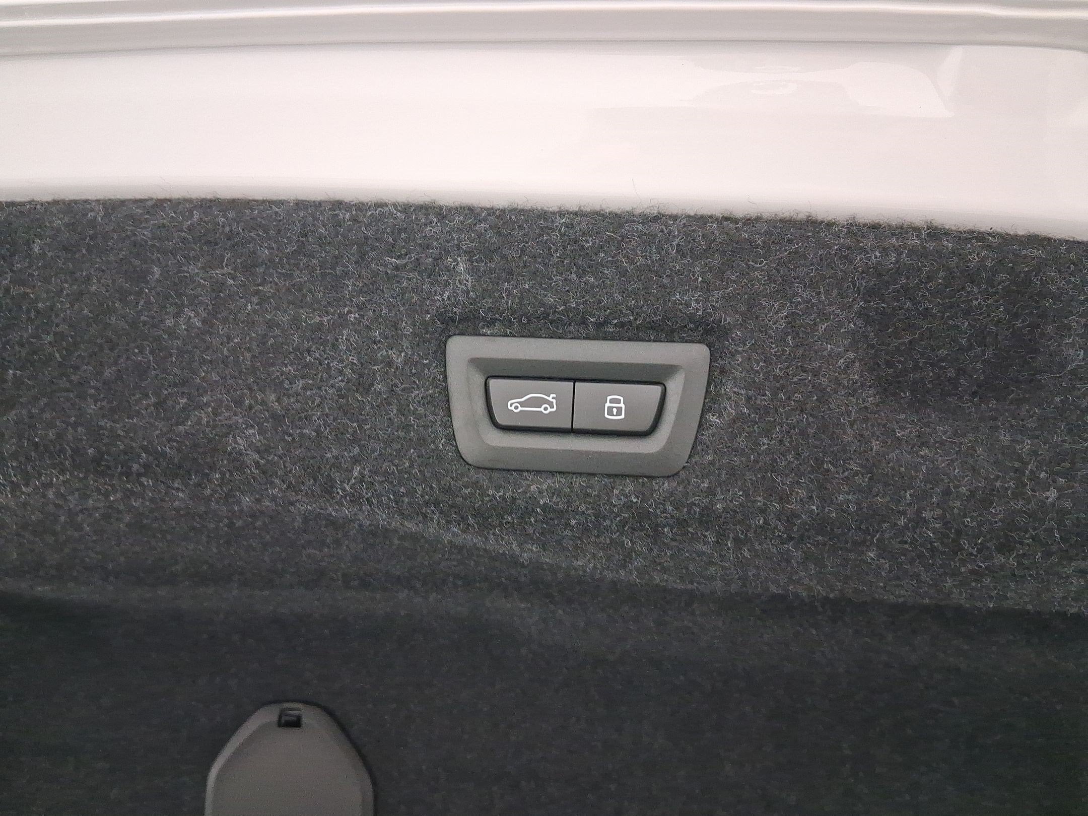 2026 BMW 5 Series 530i - Photo 28