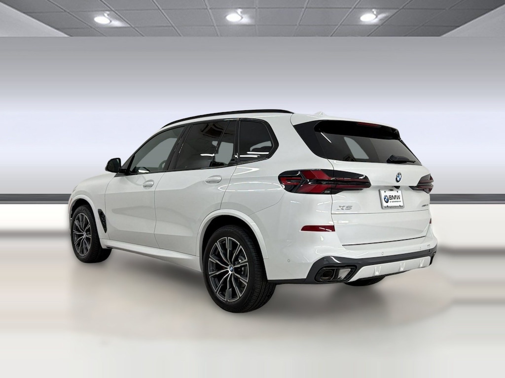 New 2026 BMW X5 sDrive40i SUV