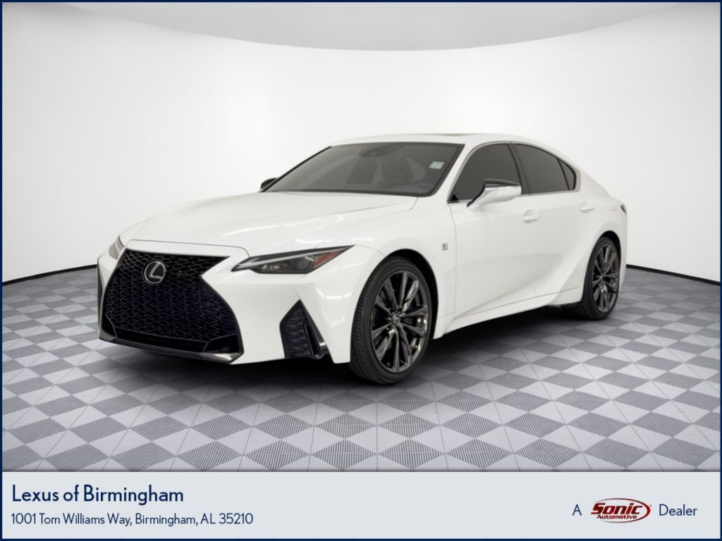 2022 Lexus IS