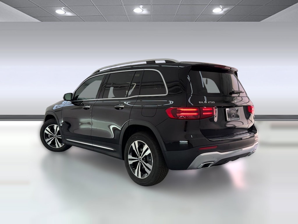 New 2026 Mercedes-Benz GLB 250 SUV