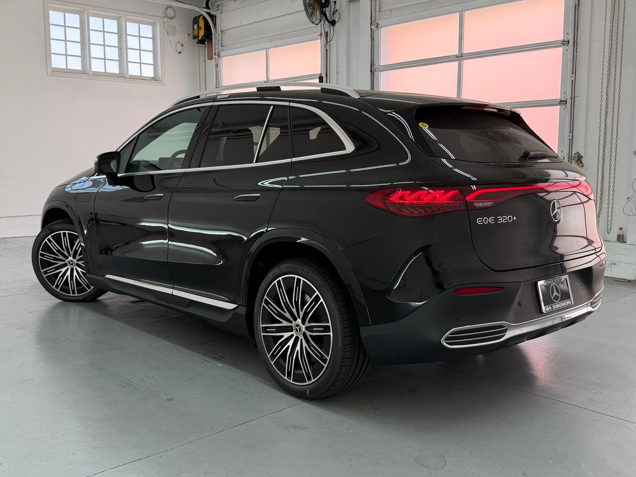 New 2027 Mercedes-Benz EQE 320+ SUV SUV