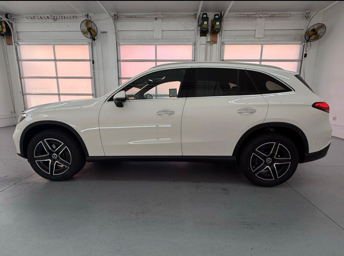 New 2027 Mercedes-Benz GLC 300 SUV