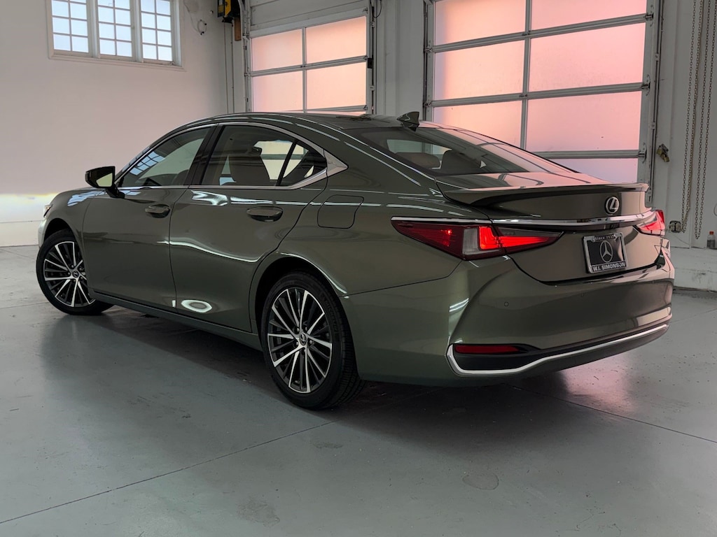 Used 2025 Lexus ES 300h ES 300h Sedan