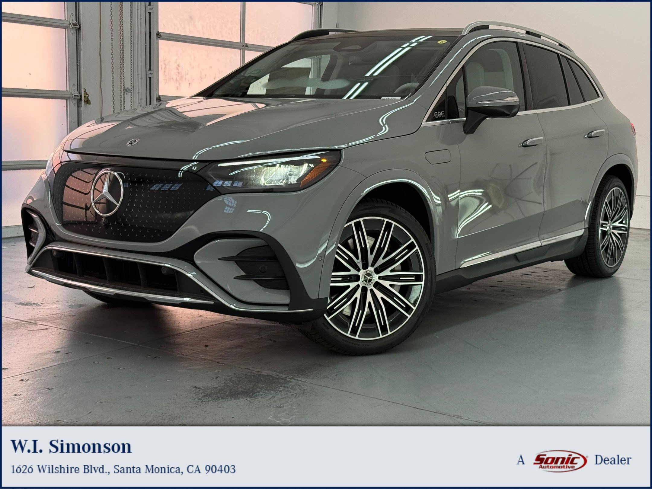  Mercedes-Benz EQE 320+ SUV