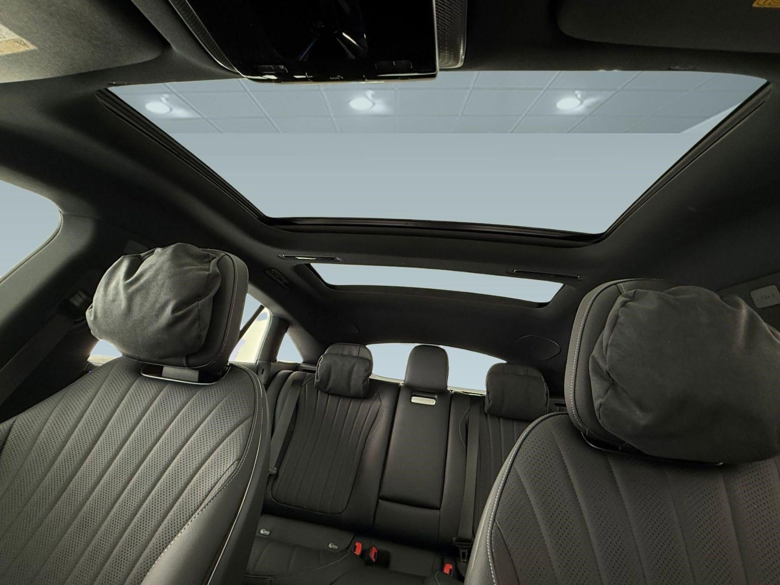 2026 Mercedes-Benz EQS Base - Photo 14