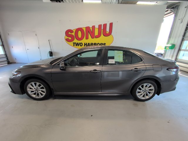 Used 2024 Toyota Camry SE Sedan