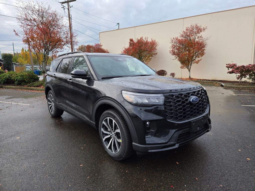New 2026 Ford Explorer ST-Line UT