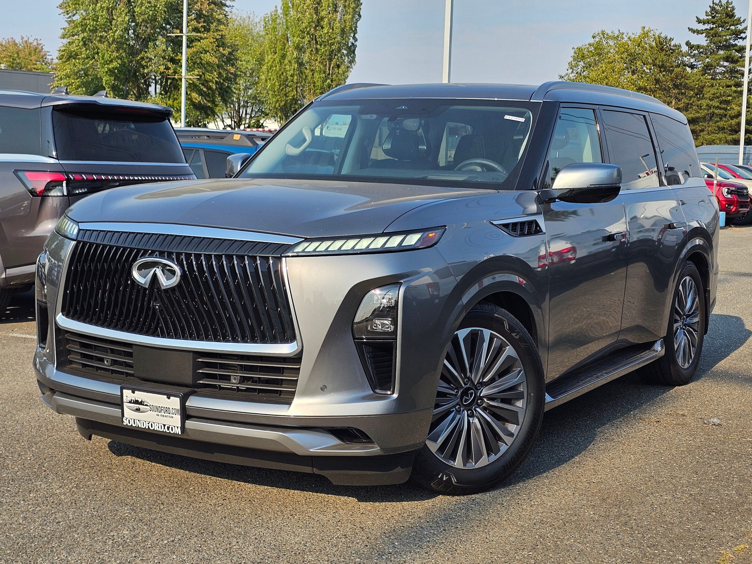 2025 INFINITI QX80