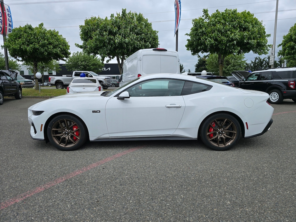 New 2025 Ford Mustang GT Premium CP