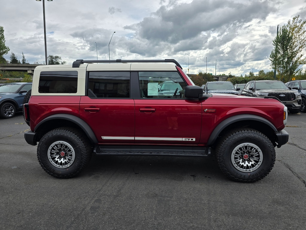 New 2026 Ford Bronco Outer Banks UT
