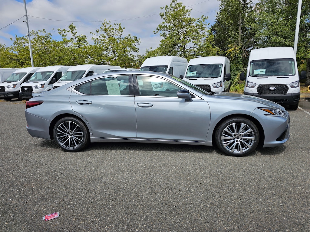 Used 2025 Lexus ES 300h SD