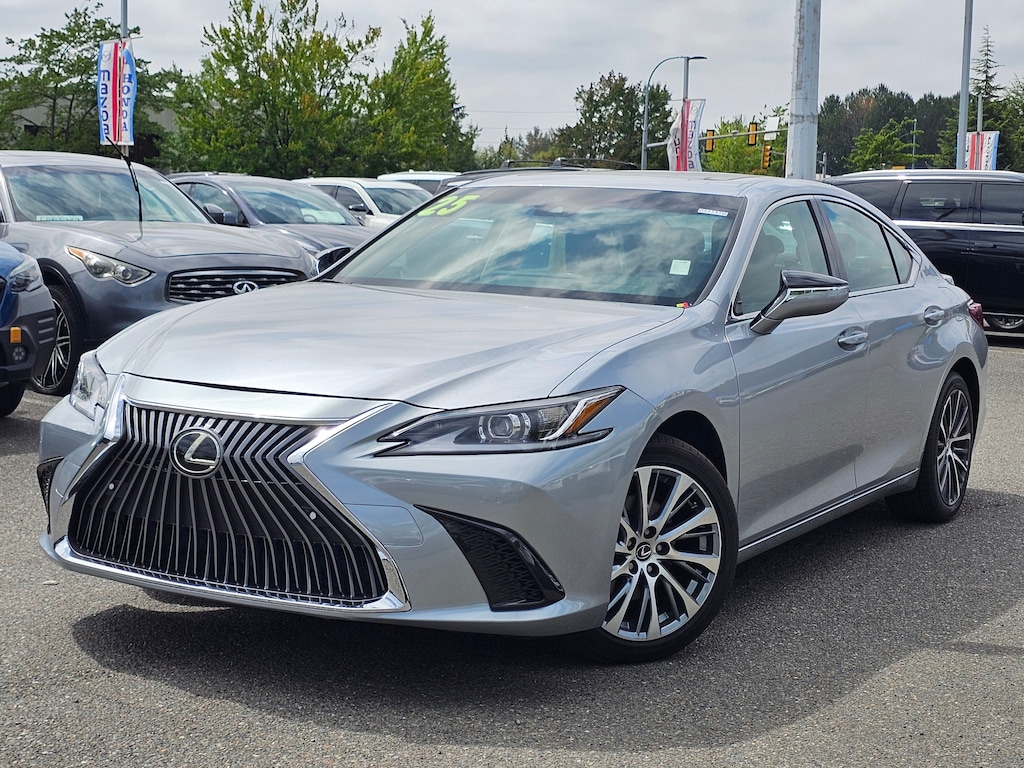 Used 2025 Lexus ES 300h SD