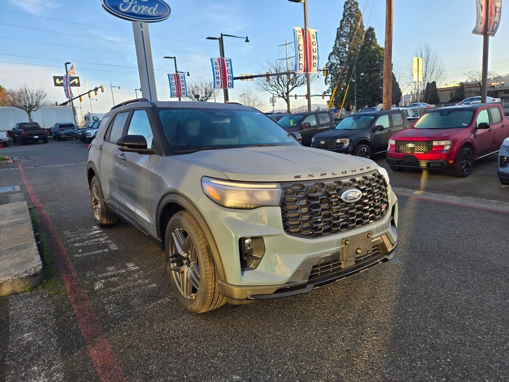 New 2026 Ford Explorer ST UT