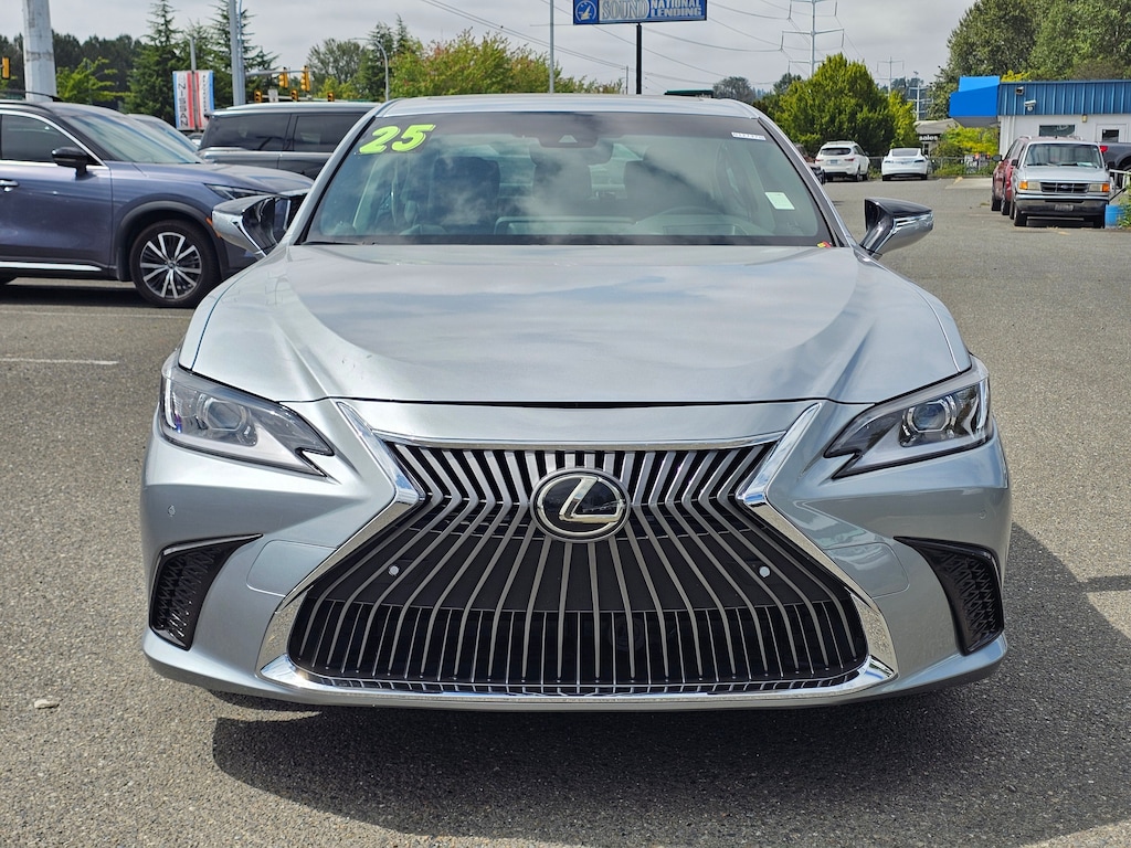 Used 2025 Lexus ES 300h SD