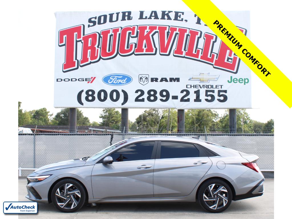 Used 2024 Hyundai Elantra Limited Sedan
