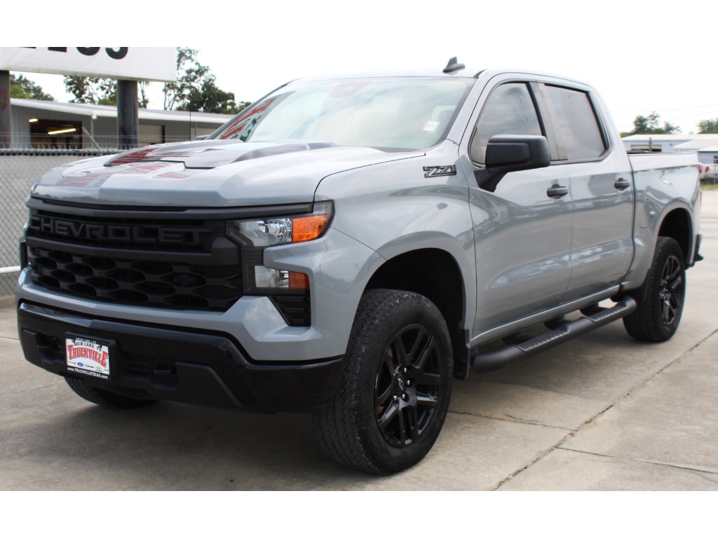 Used 2024 Chevrolet Silverado Custom Trail Boss Crew Cab