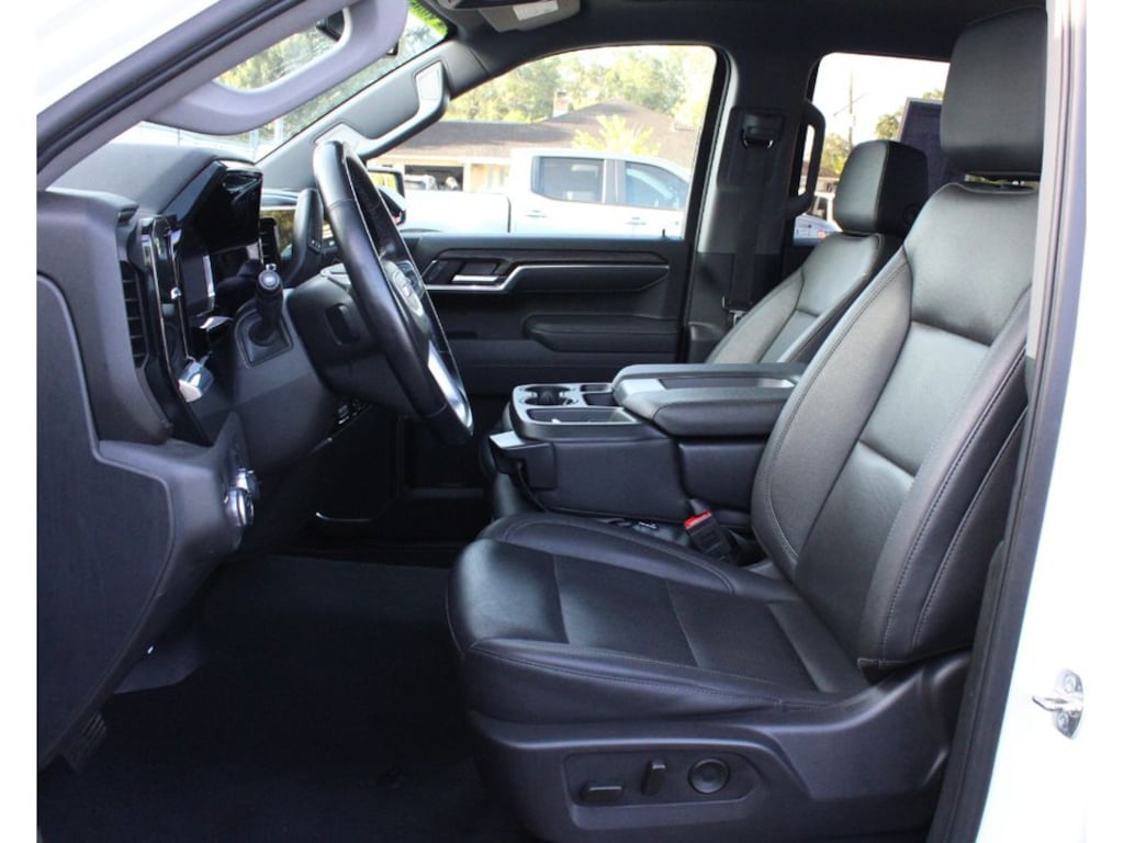 Used 2025 GMC Sierra SLT Crew Cab