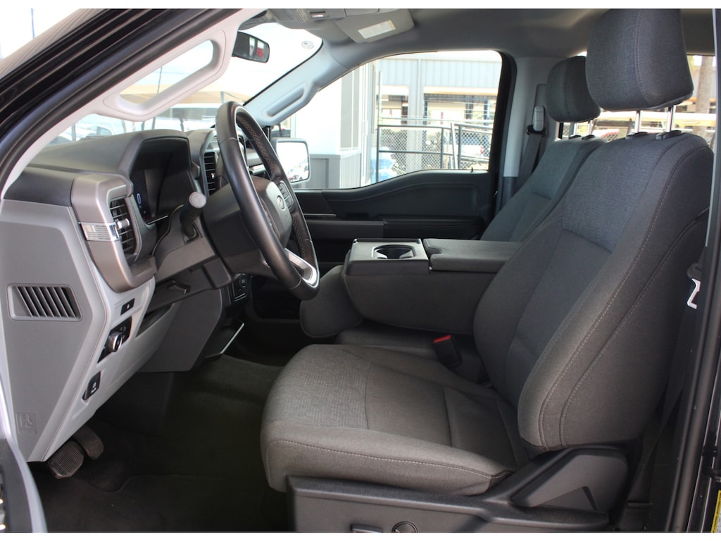 Used 2025 Ford F-150 XLT Crew Cab