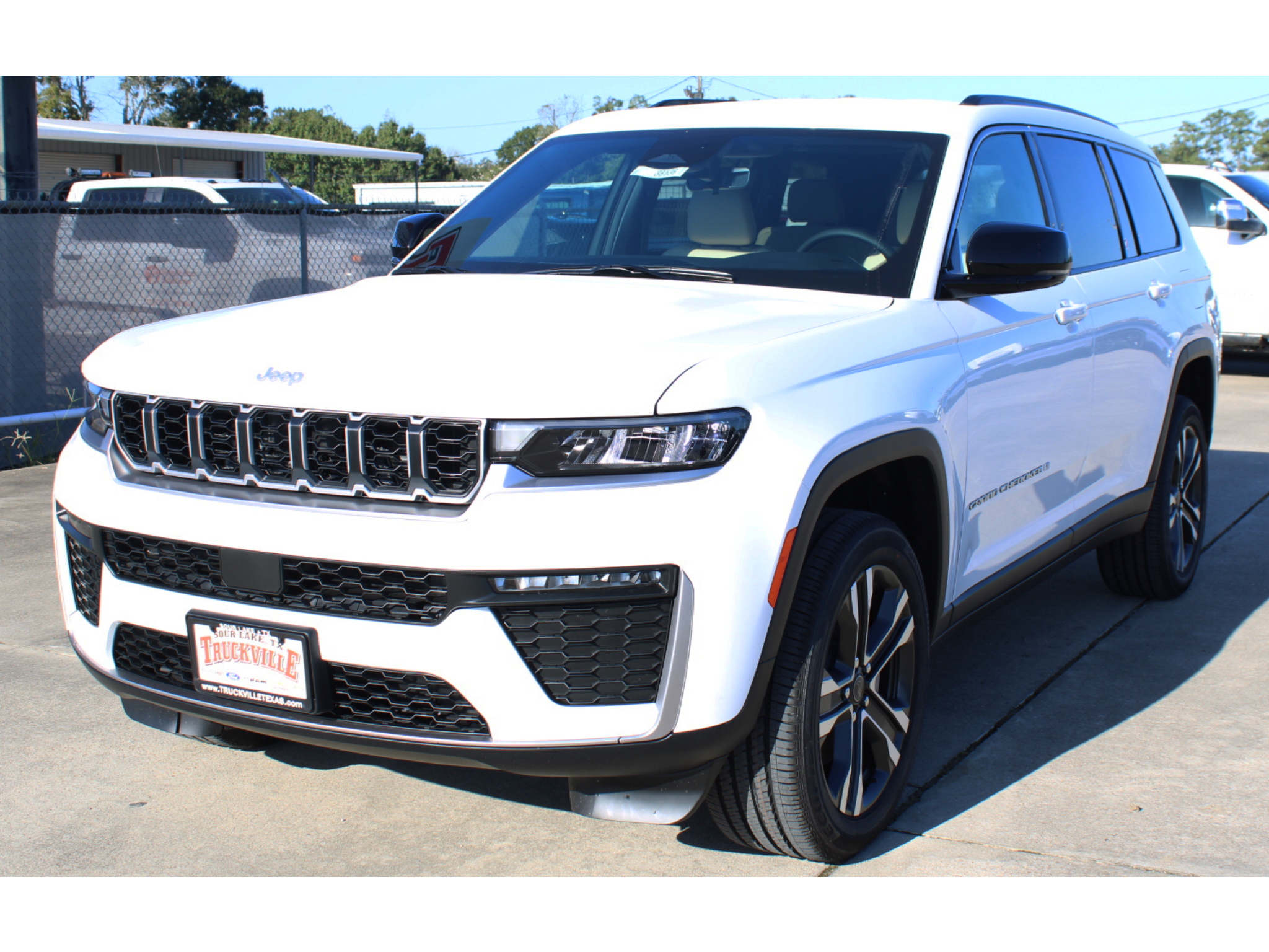 New 2027 Jeep Grand Cherokee L LIMITED 4X2 Sport Utility