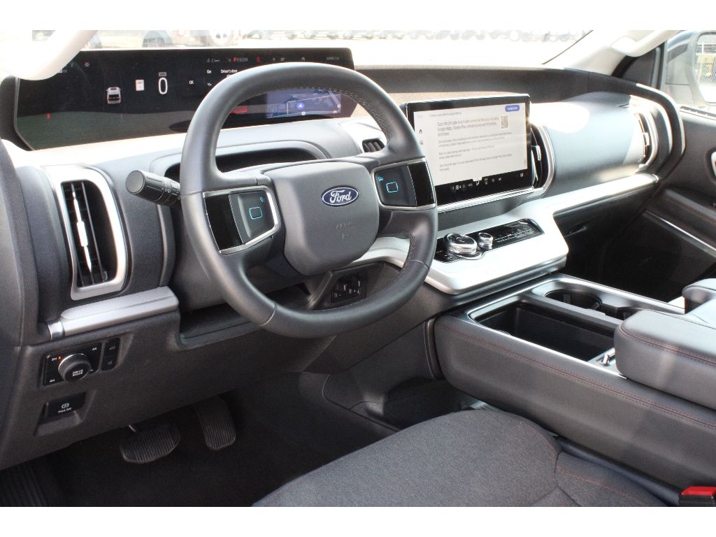 Used 2025 Ford Expedition MAX Active Sport Utility