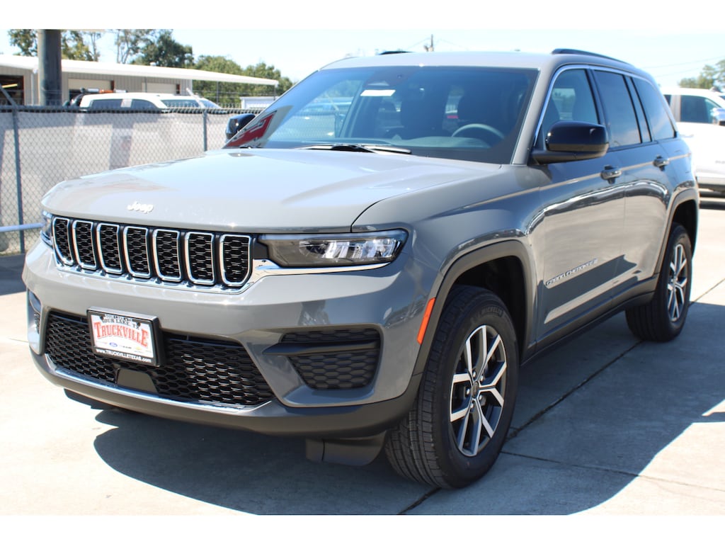 New 2027 Jeep Grand Cherokee LAREDO X 4X2 Sport Utility