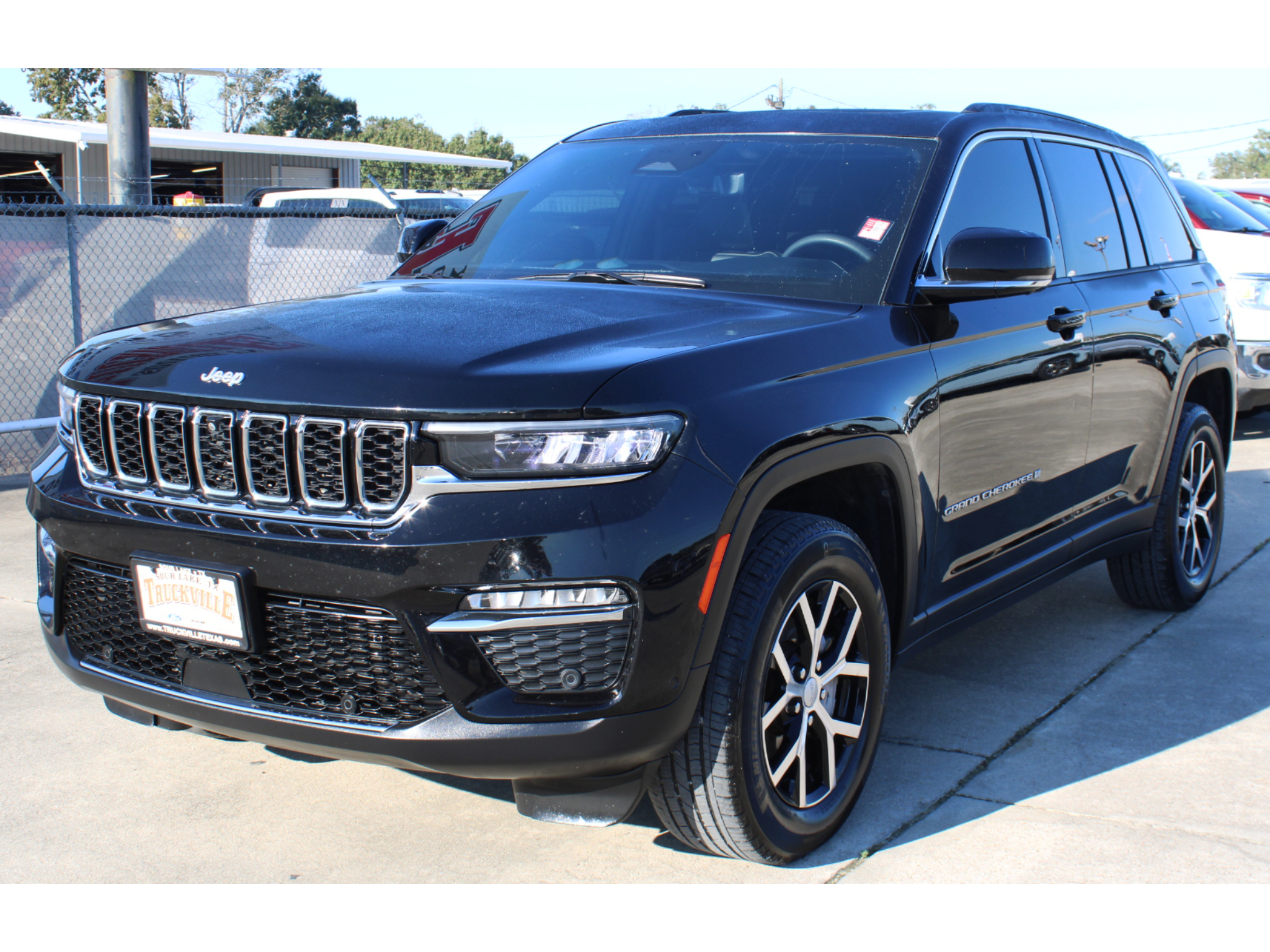 Used 2024 Jeep Grand Cherokee Limited Sport Utility