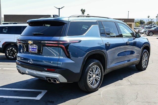 2025 Chevrolet Traverse LT - Photo 6