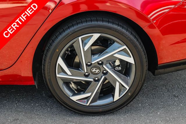 2024 Hyundai Elantra Limited - Photo 6