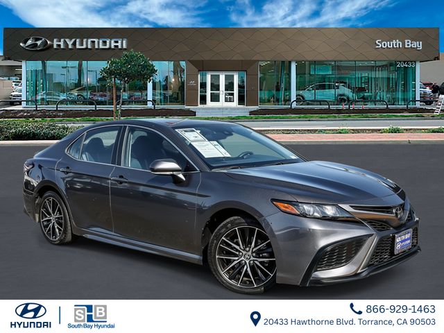2024 Toyota Camry SE Sedan