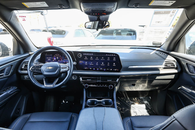2025 Chevrolet Traverse LT - Photo 12
