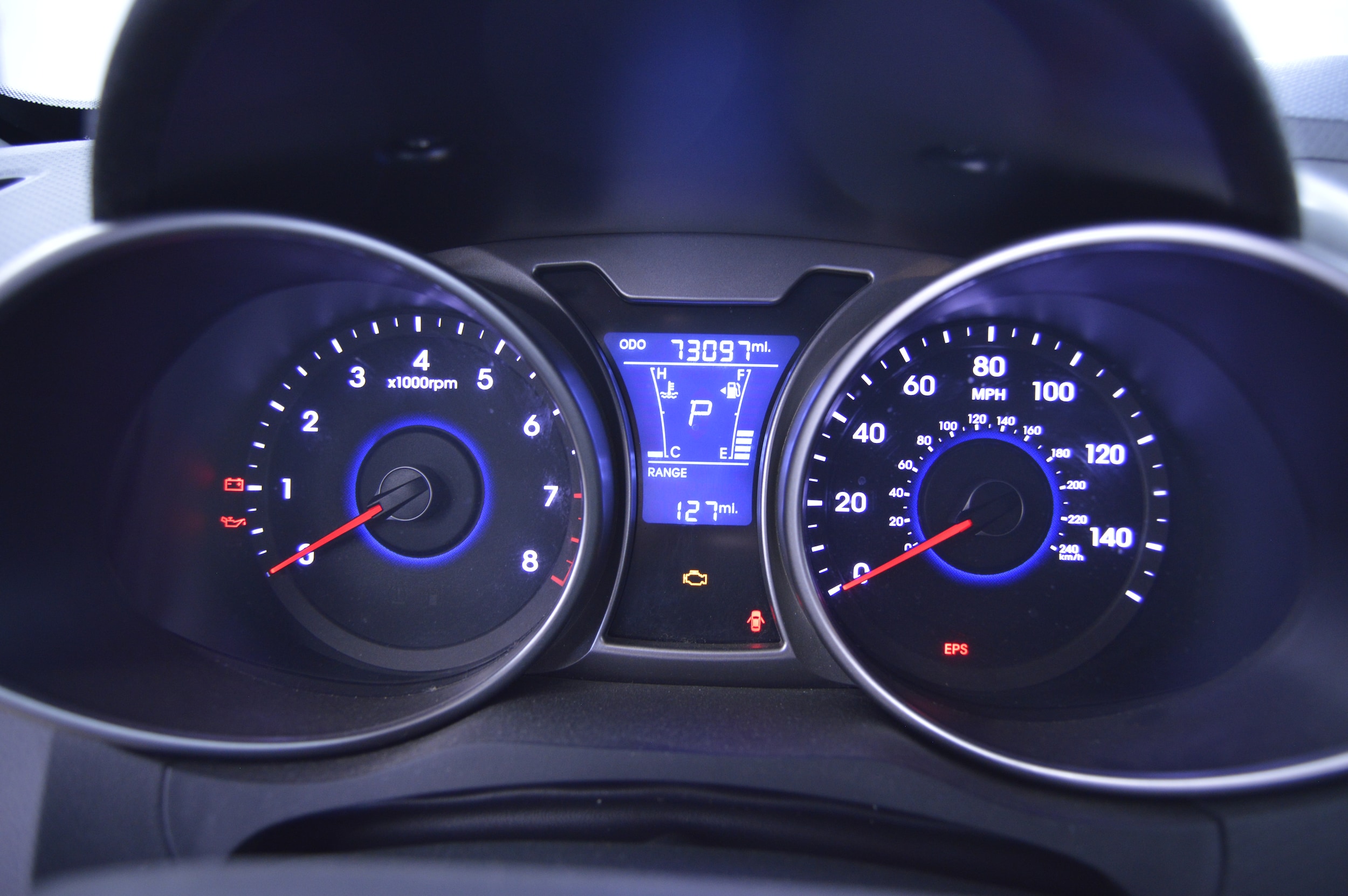 2012 Hyundai Veloster Base - Photo 19