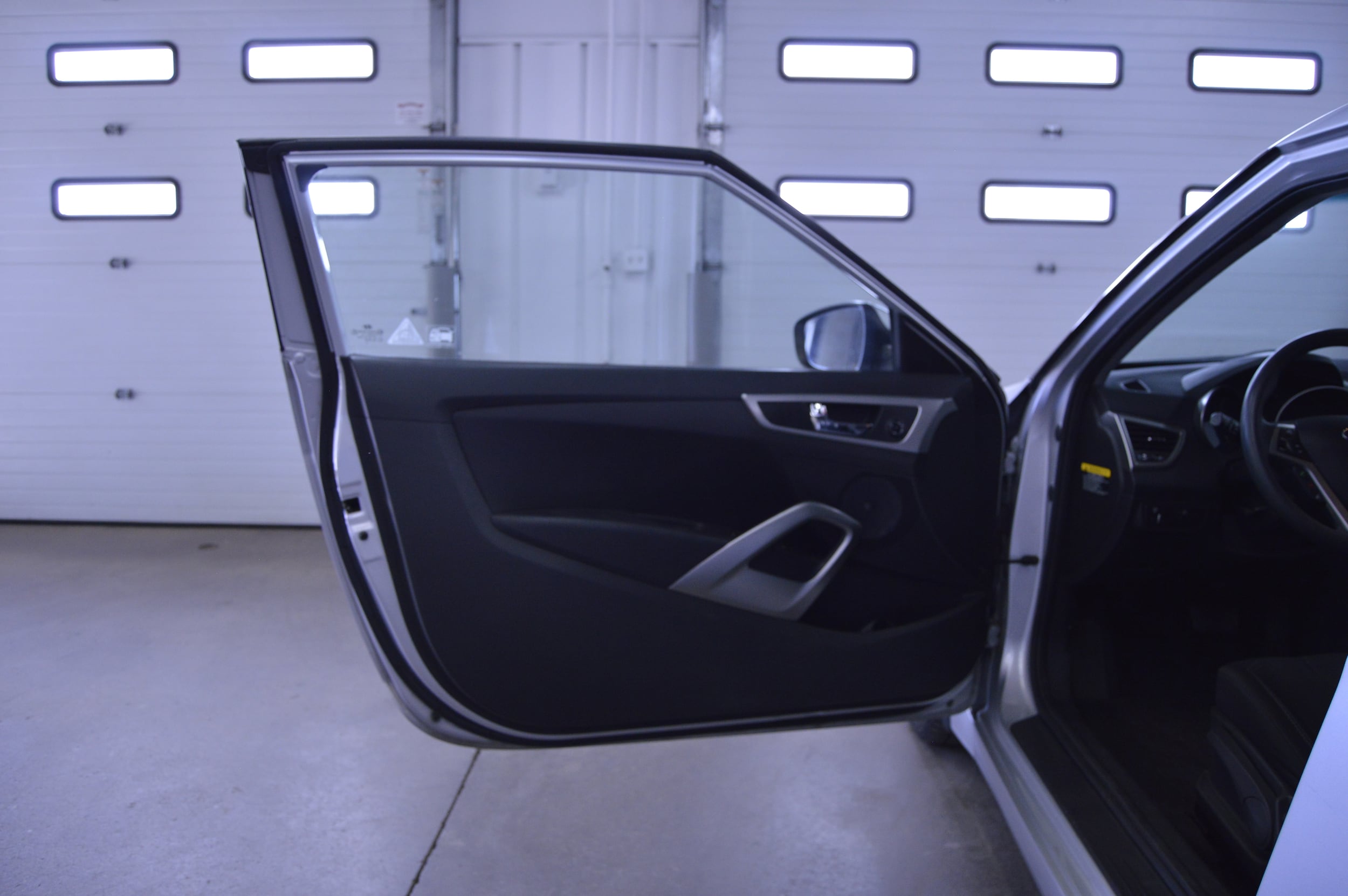 2012 Hyundai Veloster Base - Photo 9