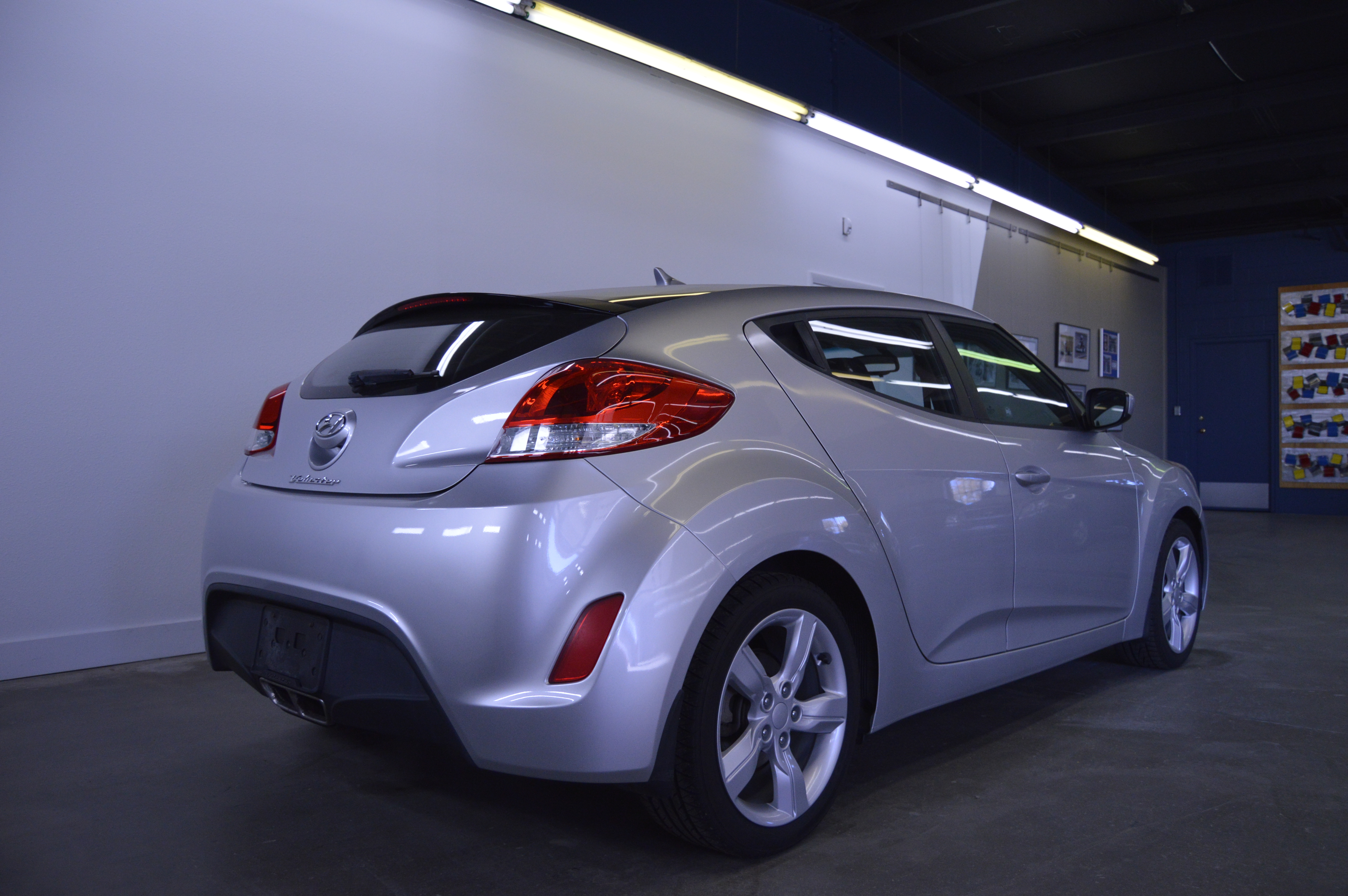 2012 Hyundai Veloster Base - Photo 7