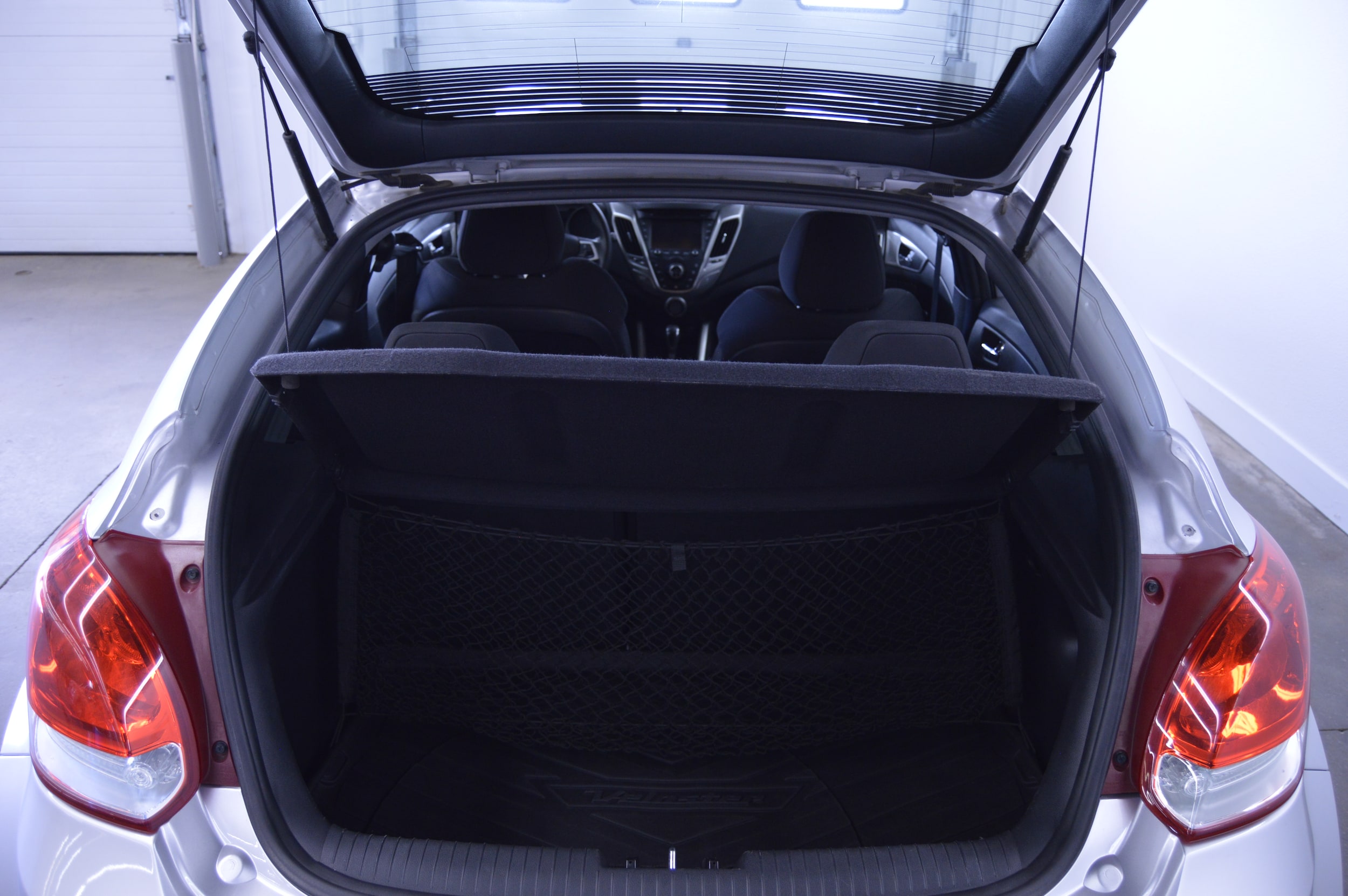 2012 Hyundai Veloster Base - Photo 16