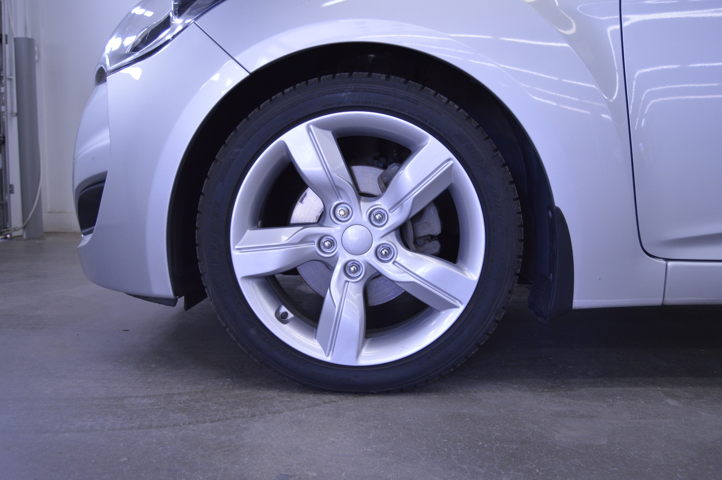 2012 Hyundai Veloster Base - Photo 21
