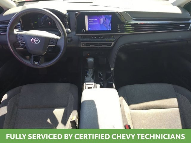 2025 Toyota Camry LE - Photo 38
