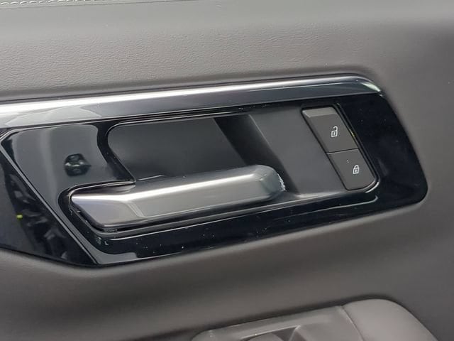 2026 Chevrolet Suburban LS - Photo 31