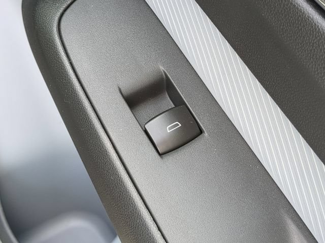 2027 Chevrolet Bolt RS - Photo 39