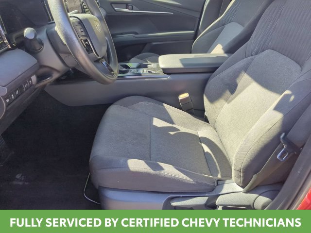 2025 Toyota Camry LE - Photo 23