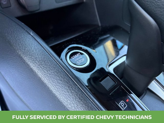 2025 Nissan Versa Sedan SV - Photo 28