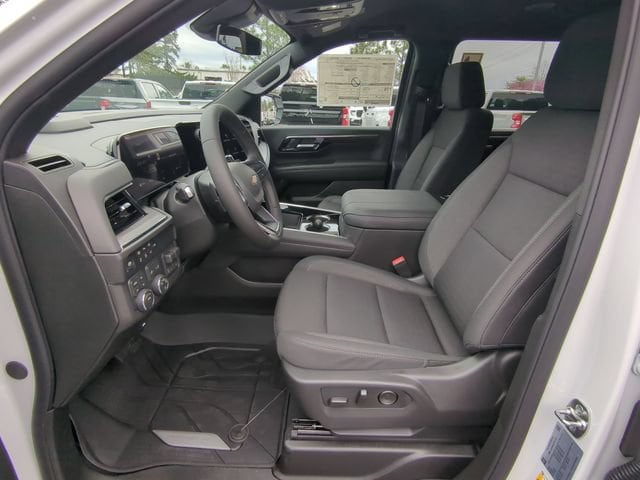2026 Chevrolet Suburban LS - Photo 18
