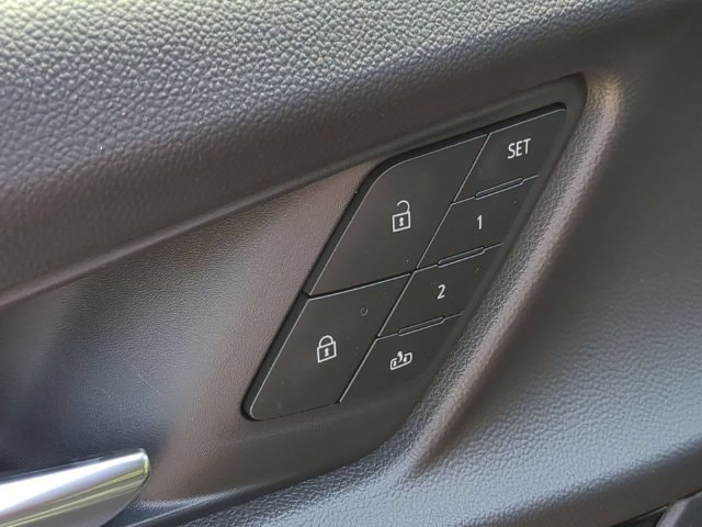 2027 Chevrolet Equinox RS - Photo 14