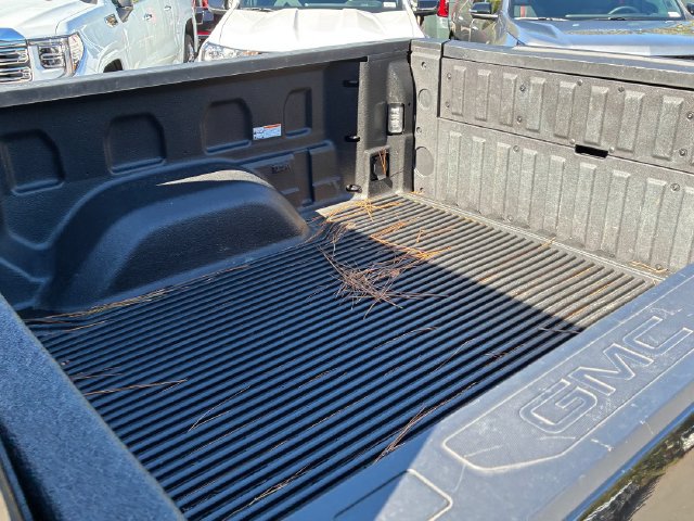 2026 GMC Sierra 1500 SLT - Photo 22