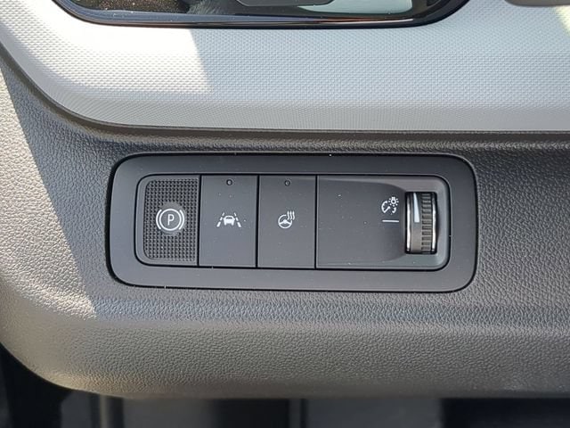 2027 Chevrolet Bolt RS - Photo 20