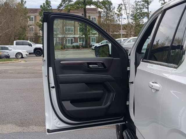 2026 Chevrolet Suburban LS - Photo 15