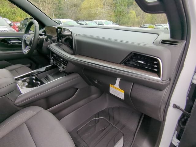 2026 Chevrolet Suburban LS - Photo 41