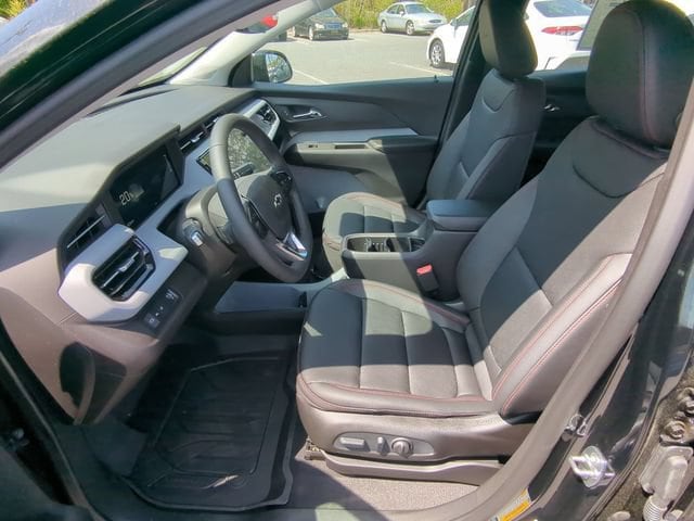 2027 Chevrolet Bolt RS - Photo 18
